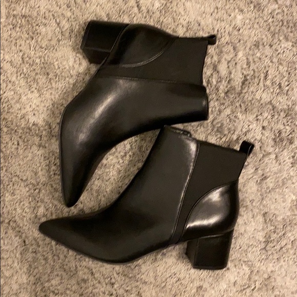Lulus Shoes - Lulu booties